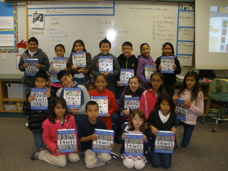 Dictionaries given to 3rd graders of Santa Rosa